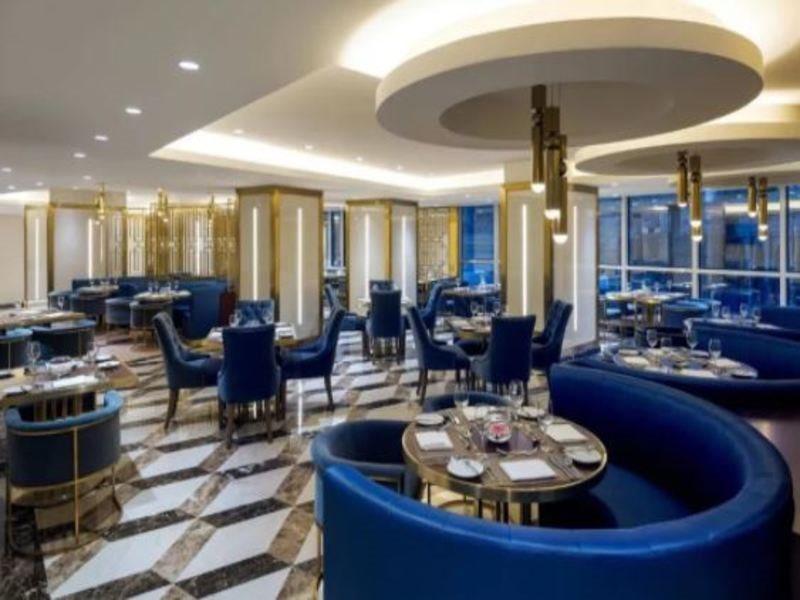 シェラトン メッカ ジャバル アル カアバ ホテル エクステリア 写真 The interior of the restaurant