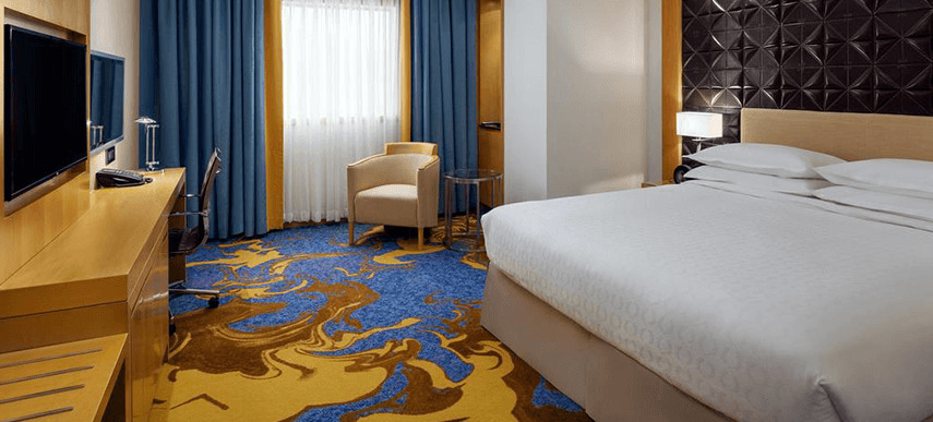 シェラトン メッカ ジャバル アル カアバ ホテル エクステリア 写真 A room at the hotel