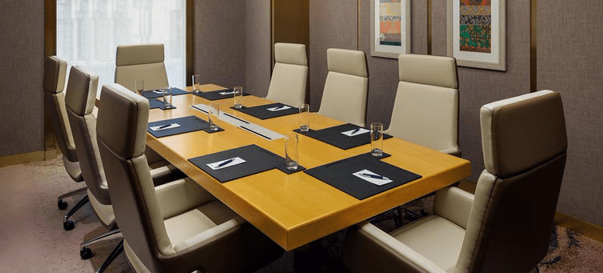 シェラトン メッカ ジャバル アル カアバ ホテル エクステリア 写真 A boardroom table